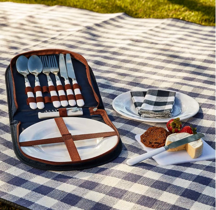 2 Person Picnic Set with Zip up Pouch / Ideal for Camping & Outdoor Trips