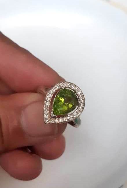 925 Sterling Silver Genuine 2.85 Carat Himalayan Peridot Ring - Green 8.5 Size