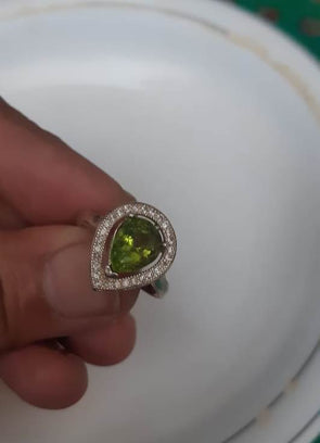925 Sterling Silver Genuine 2.85 Carat Himalayan Peridot Ring - Green 8.5 Size