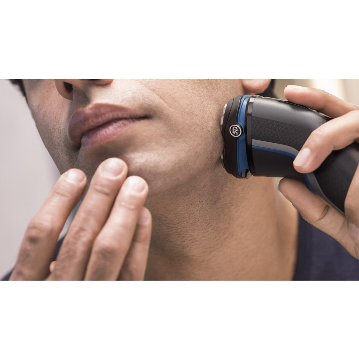 Philips Shaver Series 3000 Wet and Dry, with Pop-Up Trimmer - S3122/51 - TheITmart