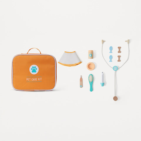 Anko Wooden Pet Vet Kit / Ages 3+ years