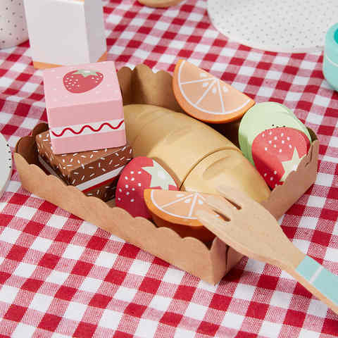 Anko Wooden Picnic Set Suitable for Ages 3+ Years