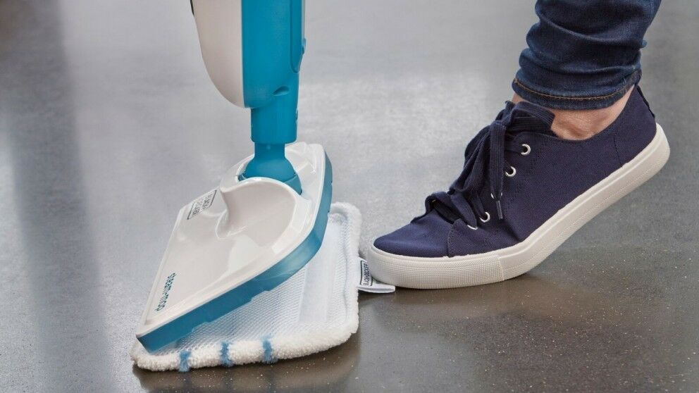 BLACK+DECKER 1300W 5 in Steam-Mop/ 350mL Water Tank Plenty of Steam/25Sec Heatup - TheITmart