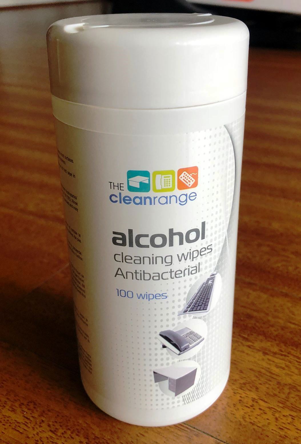The Cleanrange Alcohol Cleaning Wipes Antibacterial