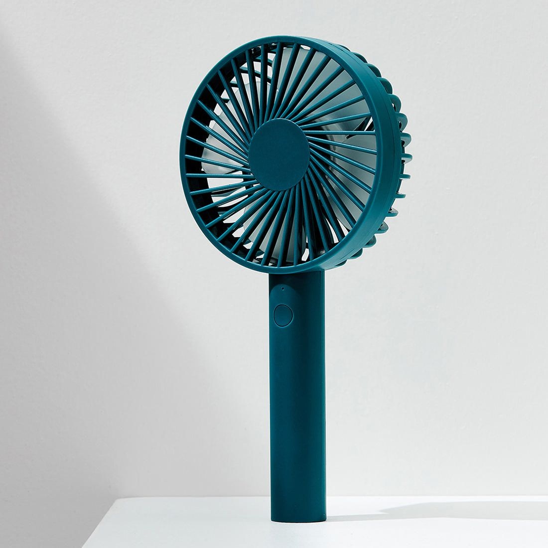 Portable USB Personal Fan 4 PP Blades/3 Speeds TPUSB21 - TheITmart
