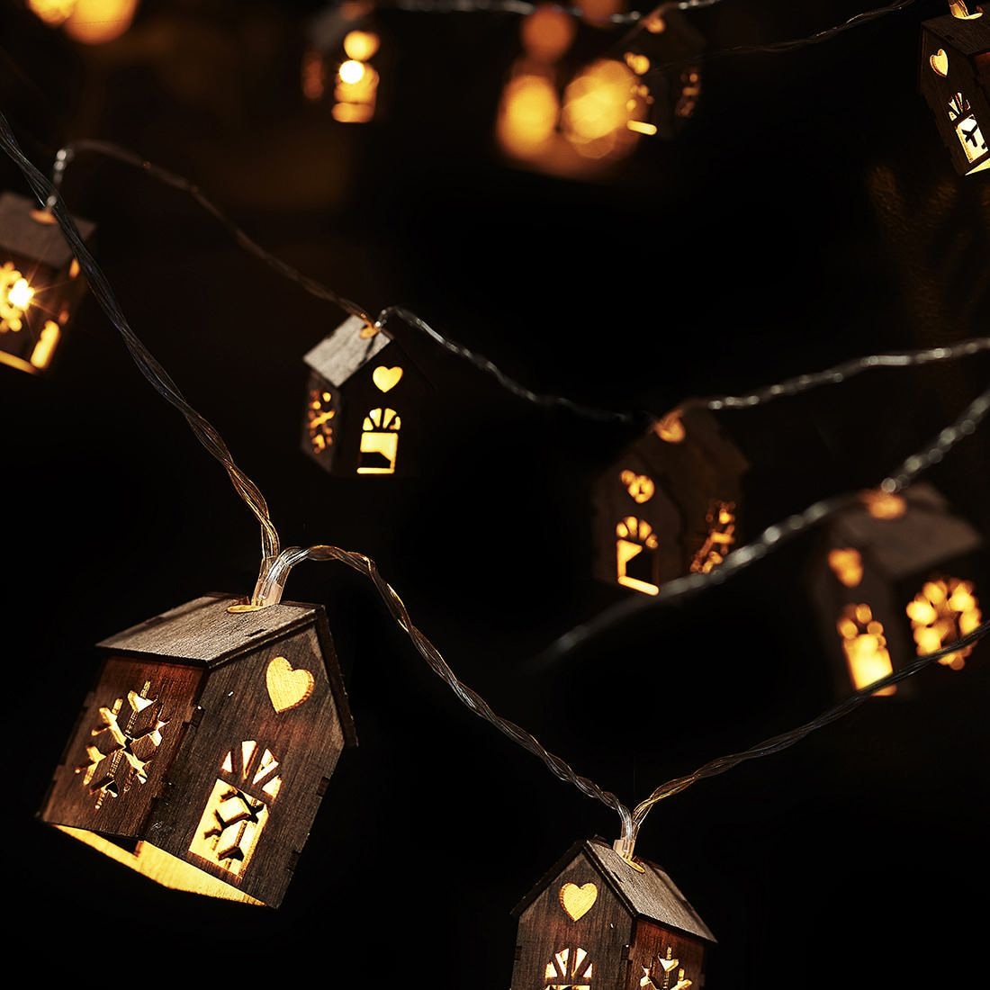 Christmas 12 Wooden House String Lights - TheITmart