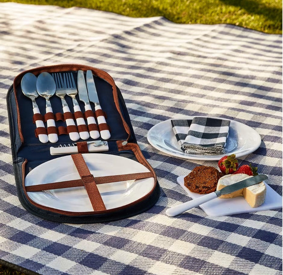 2 Person Picnic Set with Zip up Pouch / Ideal for Camping & Outdoor Trips - TheITmart