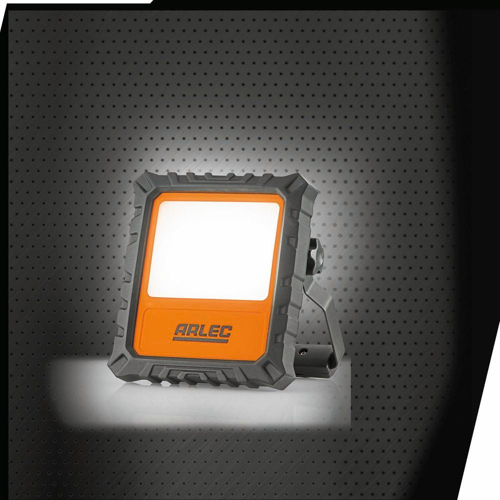Arlec 20W 1400lm Rechargeable LED Work Light/USB & Car Charging/3 Light Modes - TheITmart