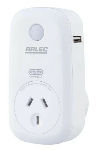 Arlec Grid Connect Smart Plug-In Socket With 2.1A USB Charger - White